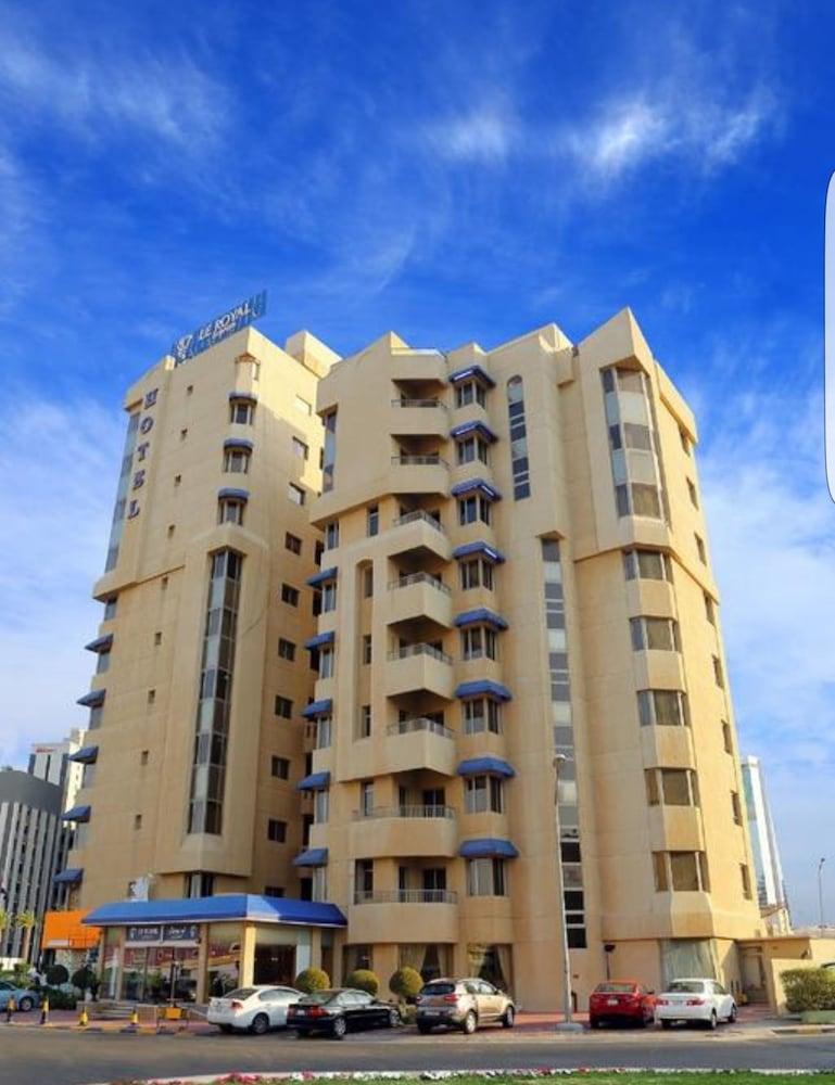 The Royal Express Sharq Hotel Kuwait City Bagian luar foto
