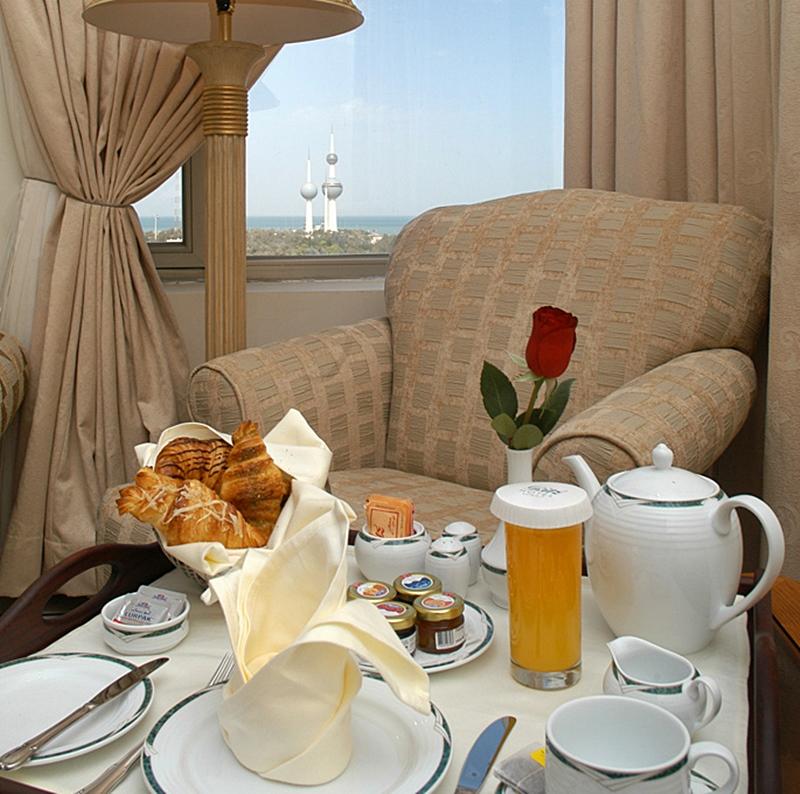 The Royal Express Sharq Hotel Kuwait City Bagian luar foto