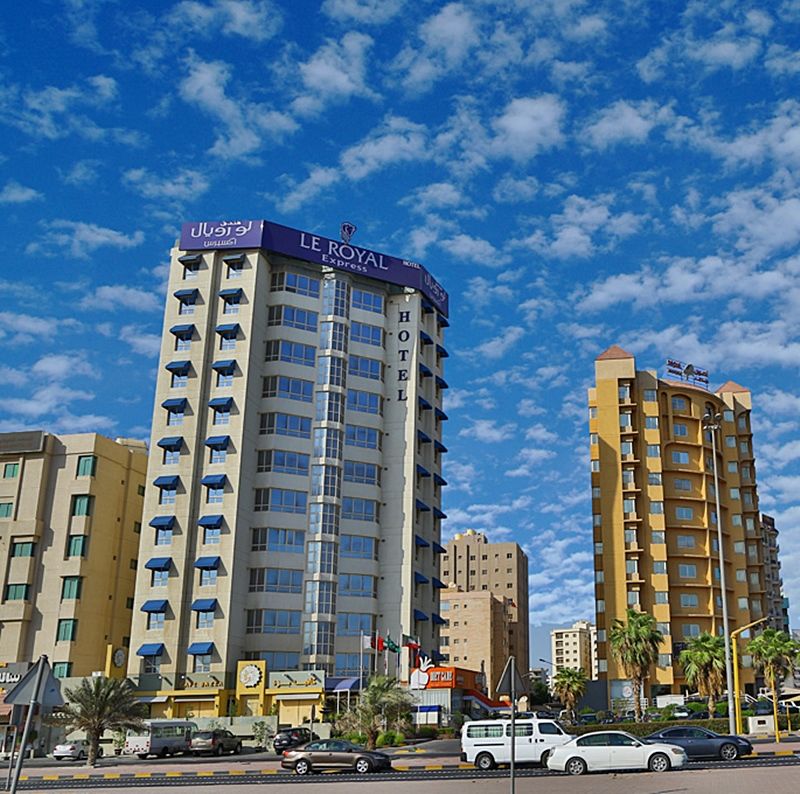 The Royal Express Sharq Hotel Kuwait City Bagian luar foto