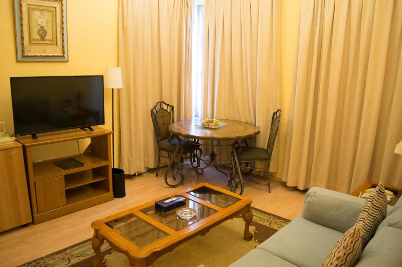 The Royal Express Sharq Hotel Kuwait City Bagian luar foto