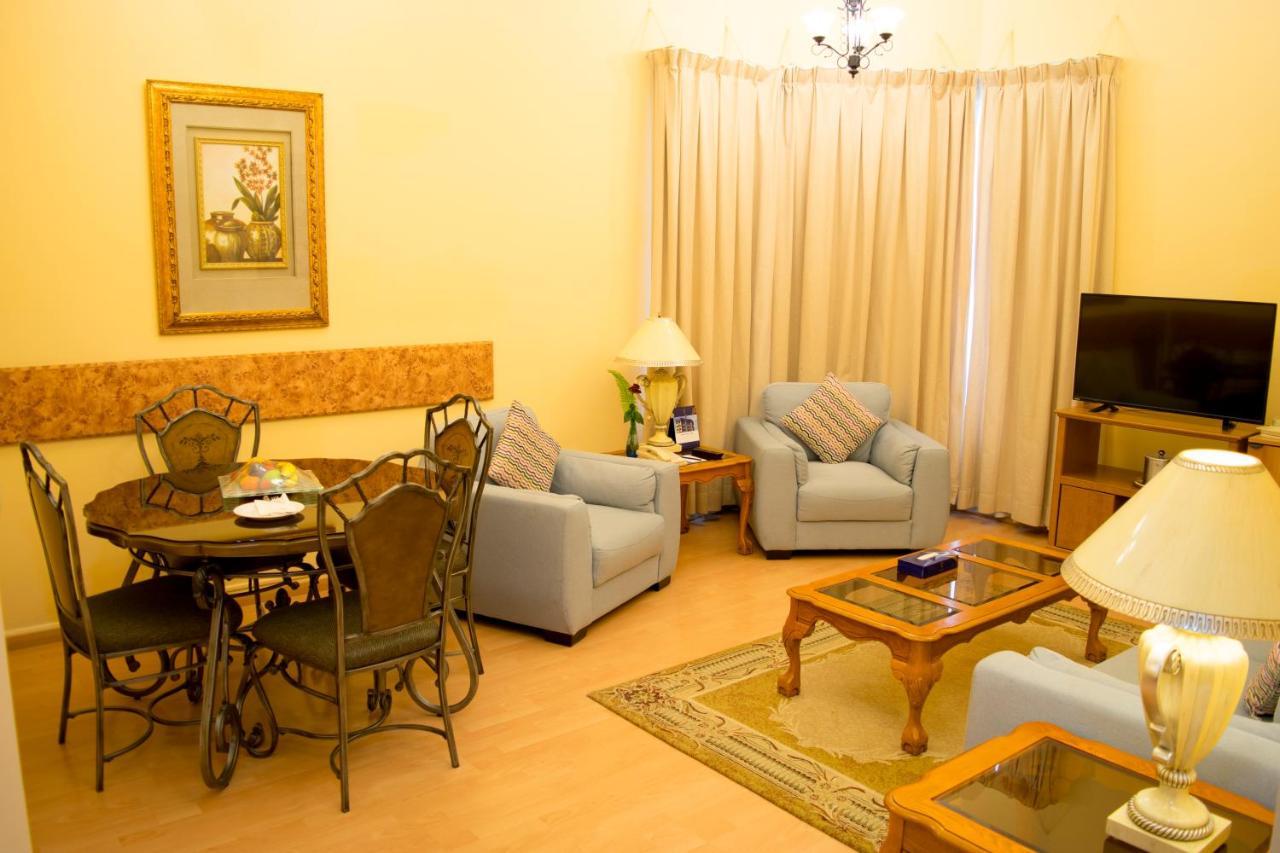 The Royal Express Sharq Hotel Kuwait City Bagian luar foto